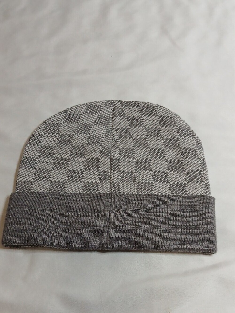 Louis Vuitton Gray Checkered Knit Beanie with Brim Patch - Picture 2 of 3